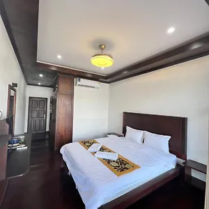 Namkhan Riverview Aphay Hotel